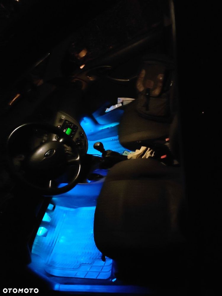 Ford Focus 1.8 TDCi FX Silver - 10