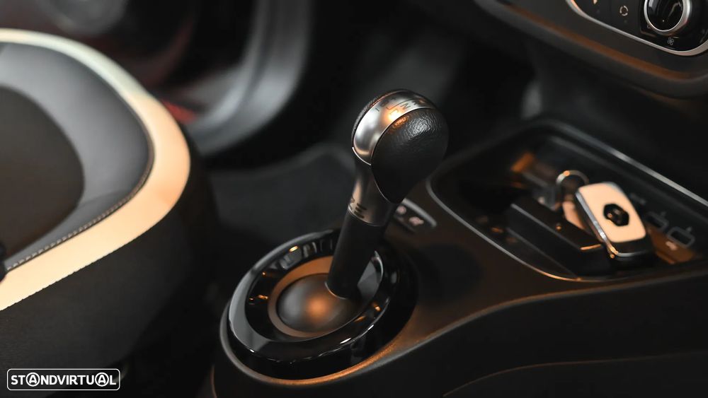 Renault Twingo E-Tech. 22 Urban Night - 35