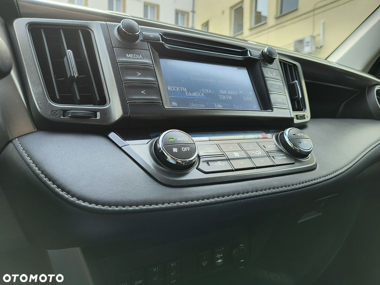 Toyota RAV4 - 19