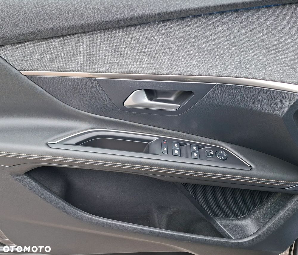 Peugeot 3008 PureTech 130 Stop & Start GPF EAT8 GT - 27