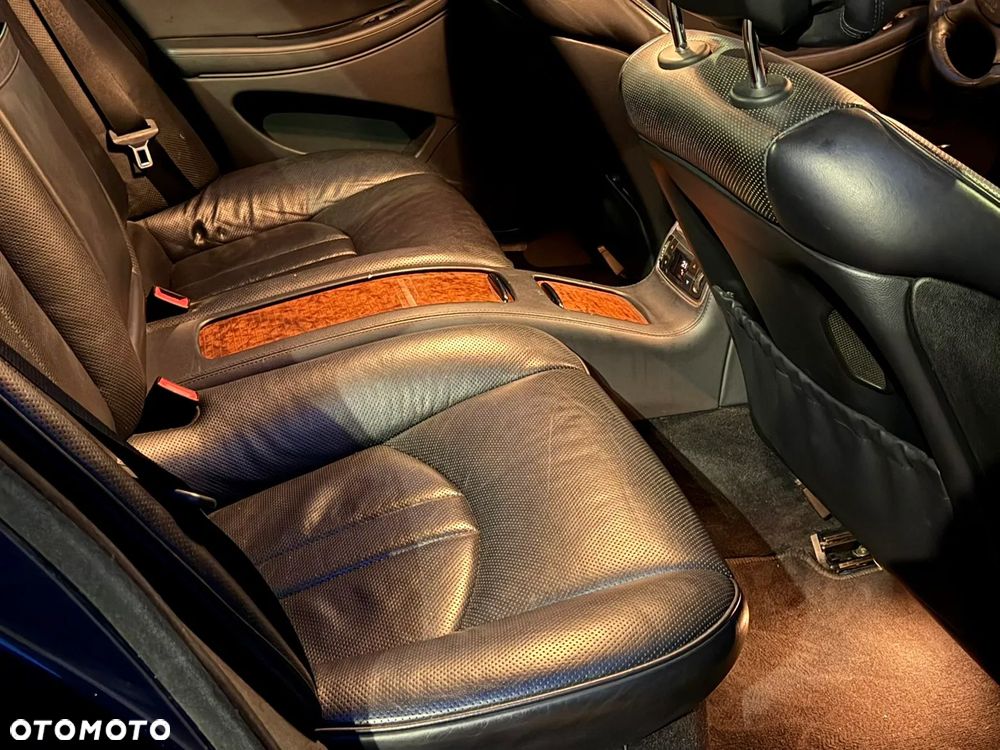 Mercedes-Benz CLS 320 CDI - 16