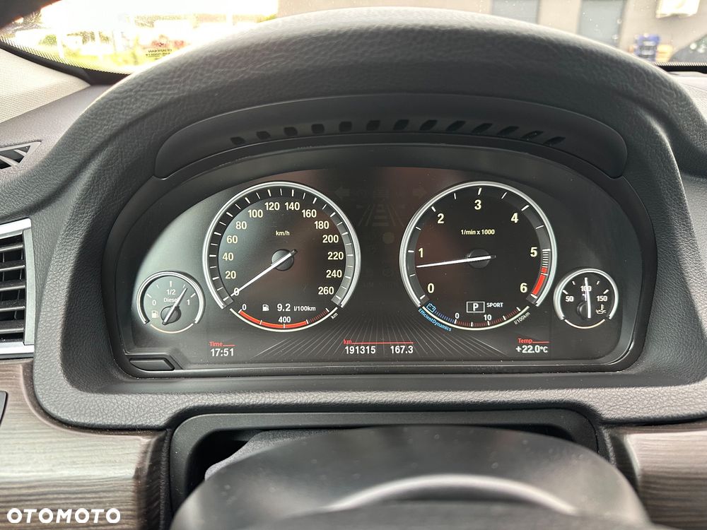 BMW 5GT - 13