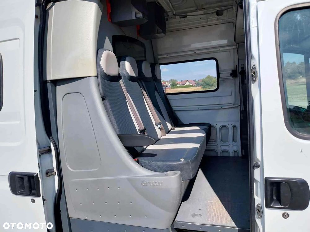 Iveco DAILY 35C15 3.0 D - 11
