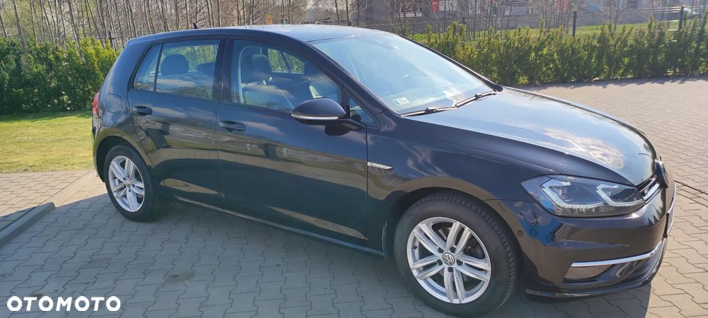 Volkswagen Golf - 2