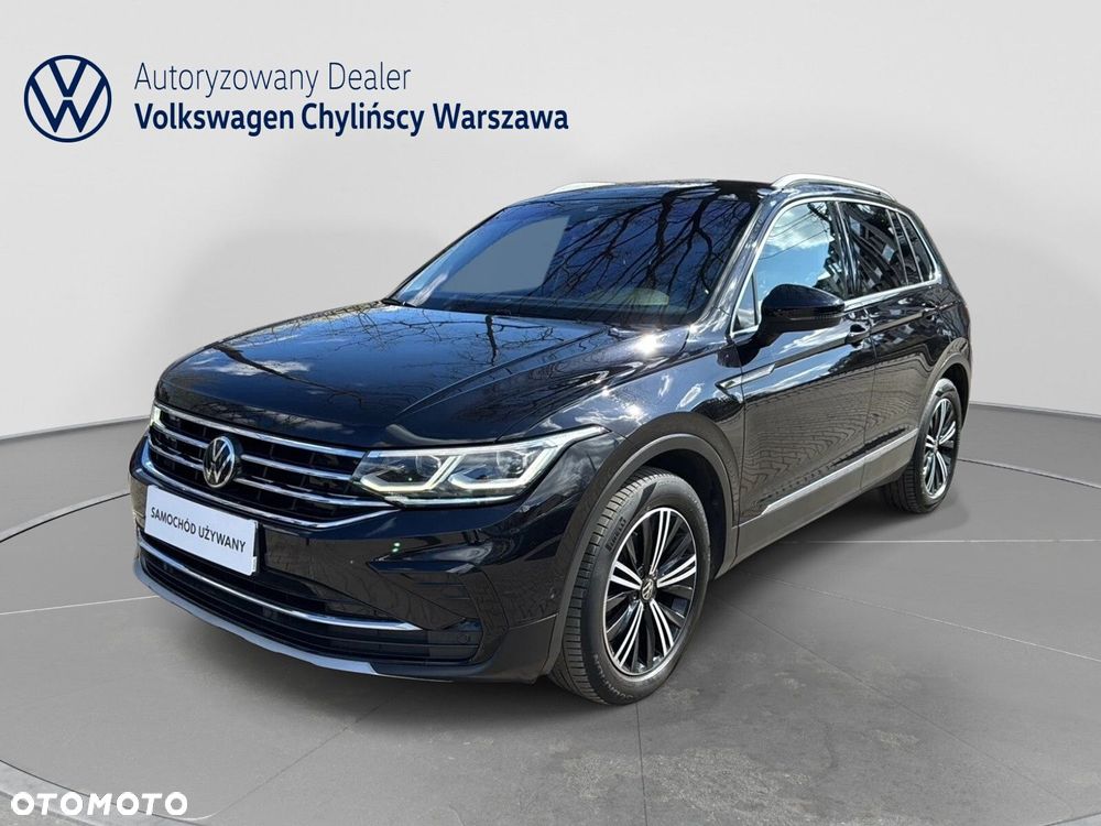 Volkswagen Tiguan - 1