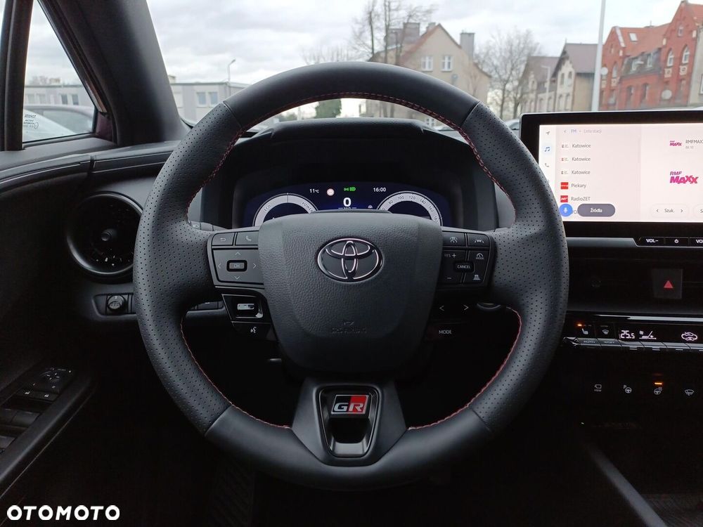 Toyota C-HR - 16