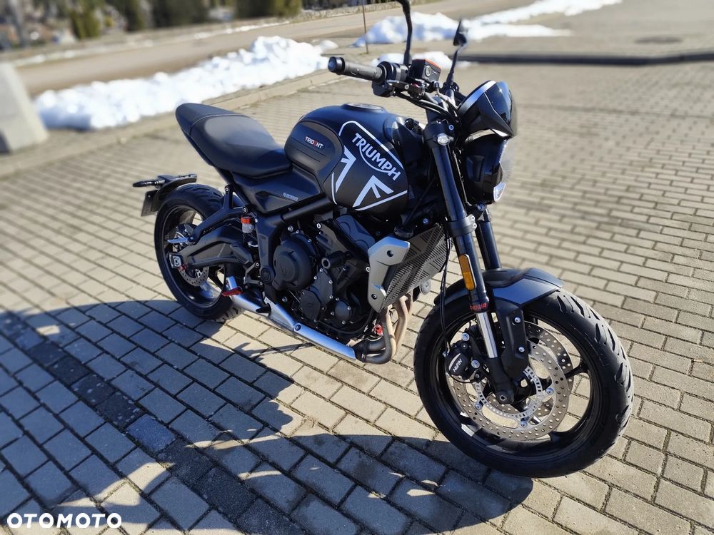 Triumph Trident - 4