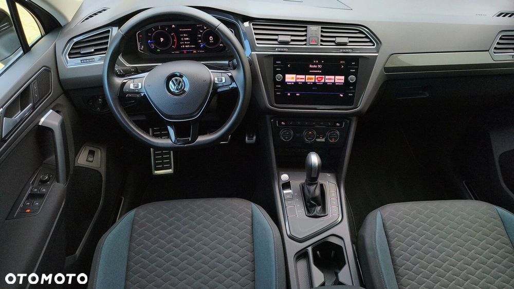 Volkswagen Tiguan - 10