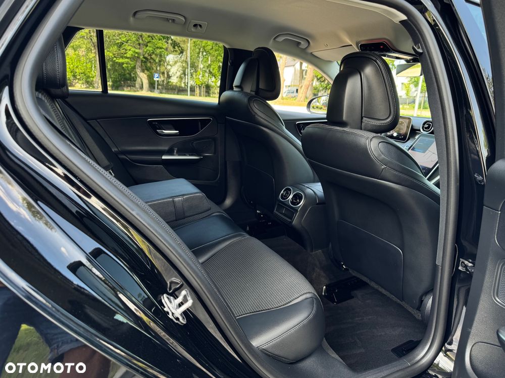 Mercedes-Benz Klasa C 220 d 9G-TRONIC AMG Line - 12