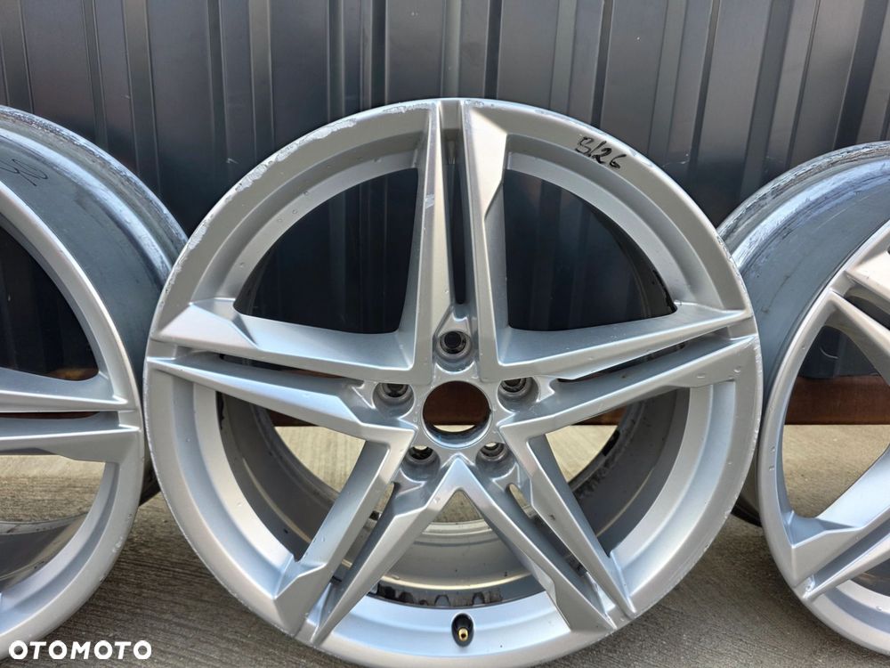FELGA FELGI KOMPLET VW SKODA AUDI A4 B9 A5 8W 8.0J R18 ET40 8W0601025R 8/26 - 5