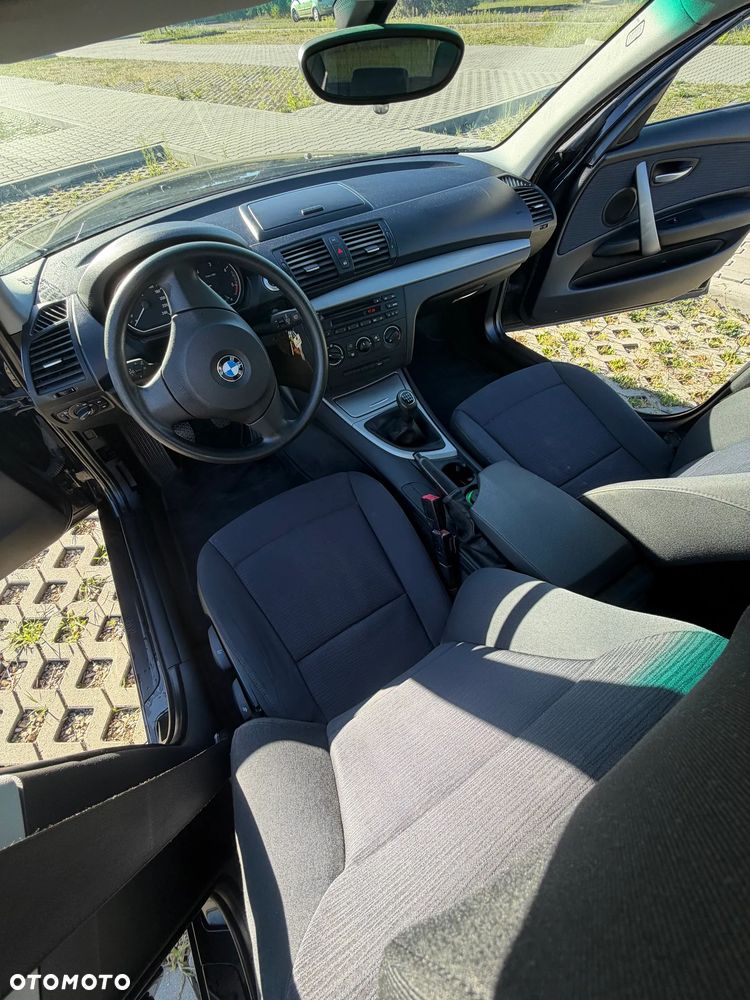 BMW Seria 1 - 12