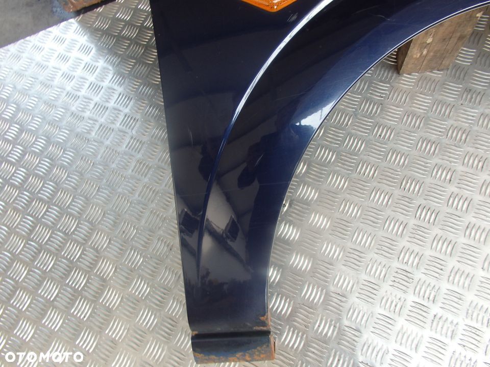 Błotnik Prawy Przedni Prawy Przód Ford Mondeo MK3 - 2