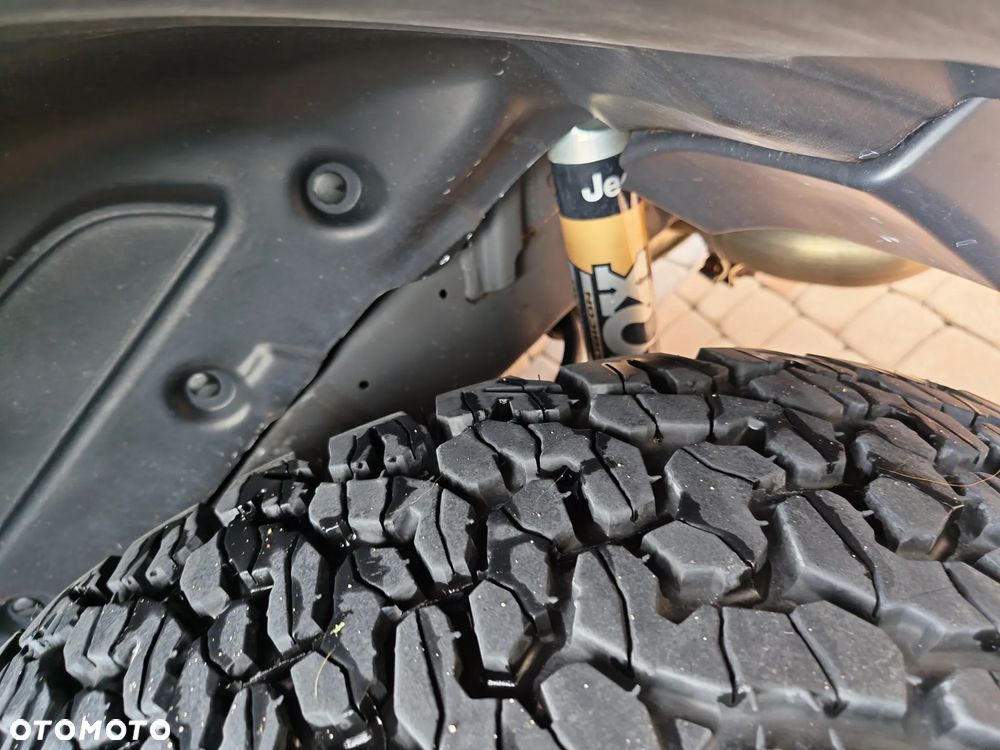 Jeep Wrangler - 24