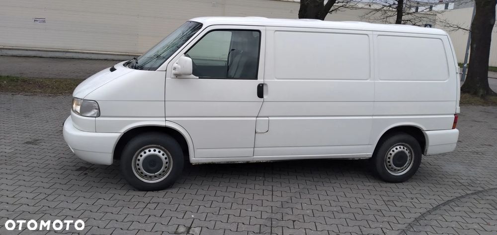 Volkswagen Transporter - 2