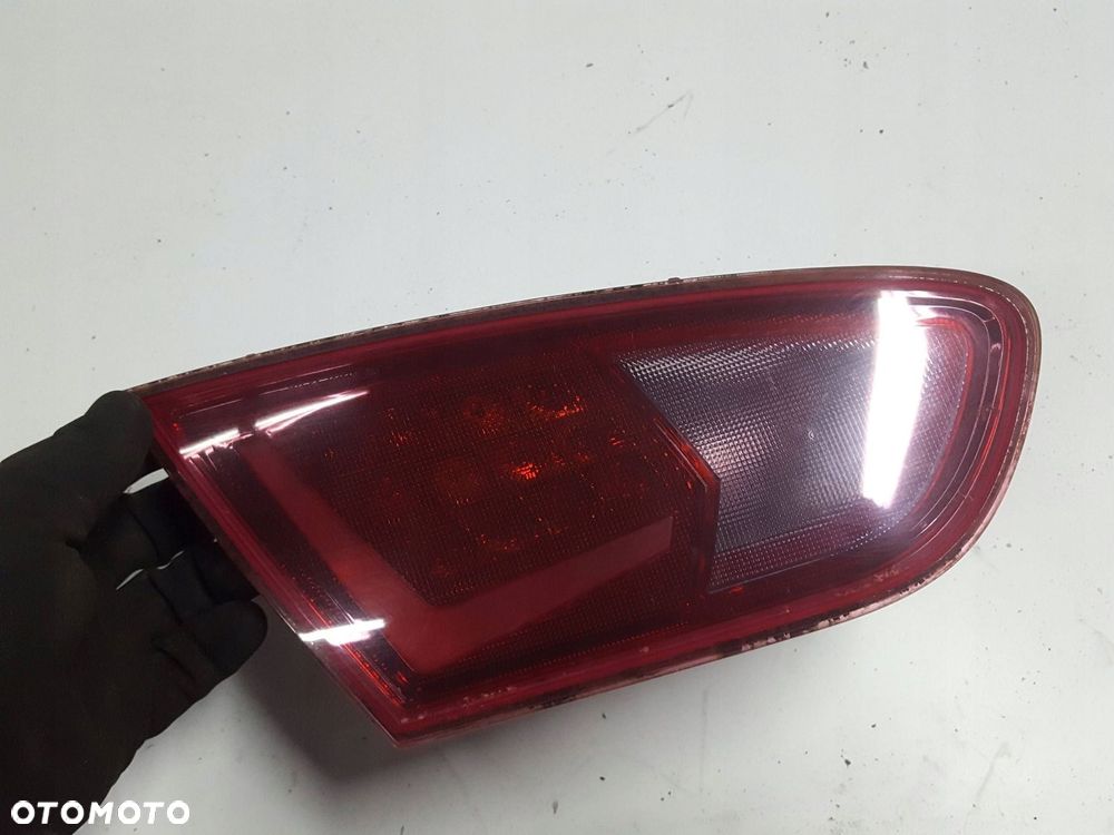 SEAT LEON 2 II LIFT 09-12r LAMPA LED KLAPY LEWA TYŁ ANGLIK 1P0945093P - 2