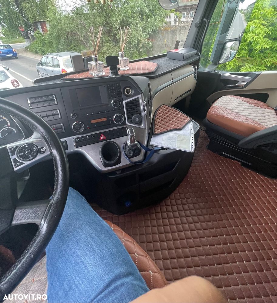 Mercedes-Benz MP4 Euro 5 Bluetec - 10