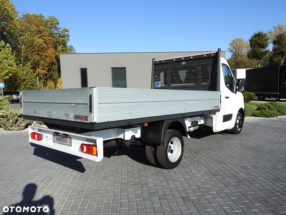 Renault MASTER SKRZYNIA TEMPOMAT KLIMATYZACJA LEDY BLIŹNIACZE KOŁA  130KM - 4