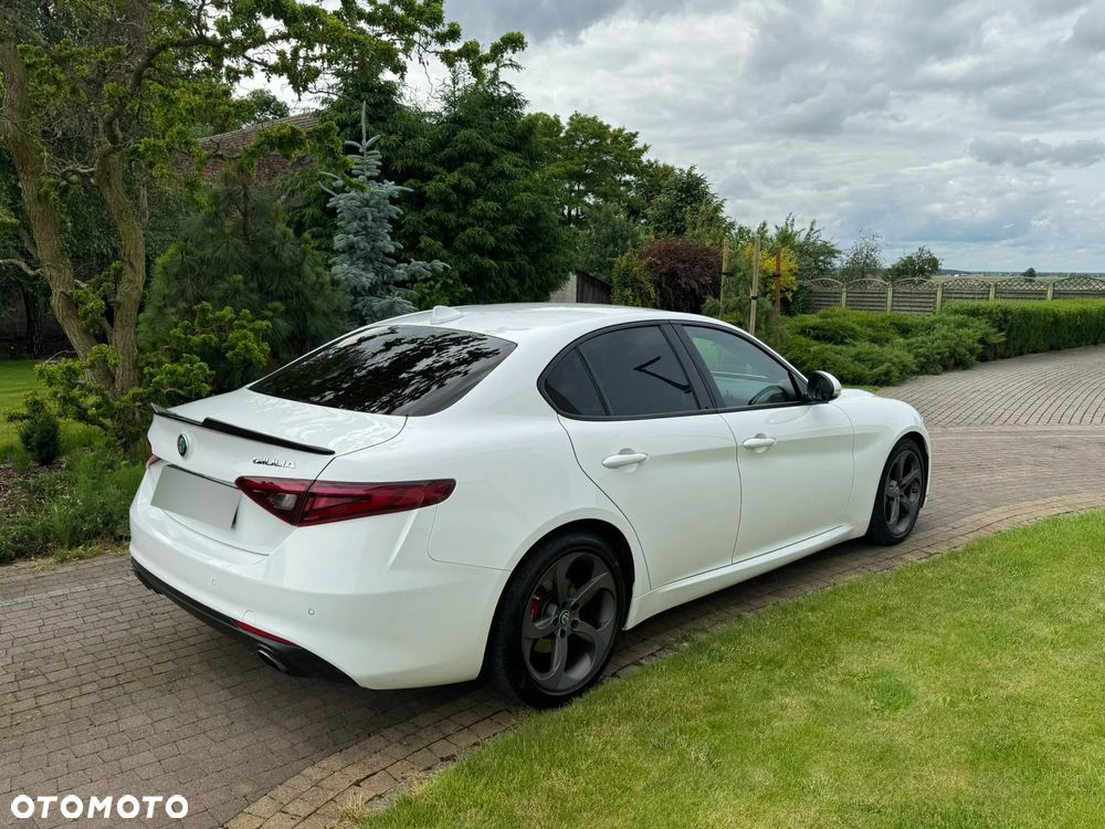 Alfa Romeo Giulia 2.2 D Turbo Super - 6