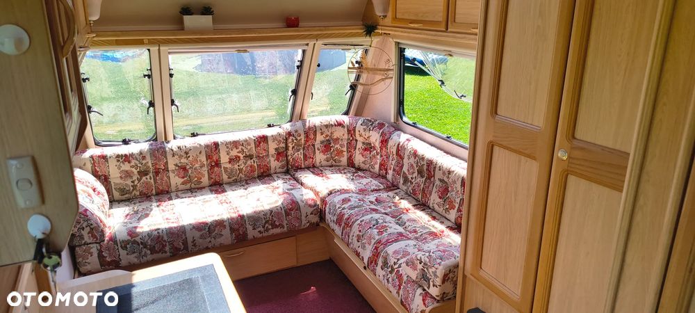 SWIFT Abbey DMC 900 kg  2-3 Osobowa - 11