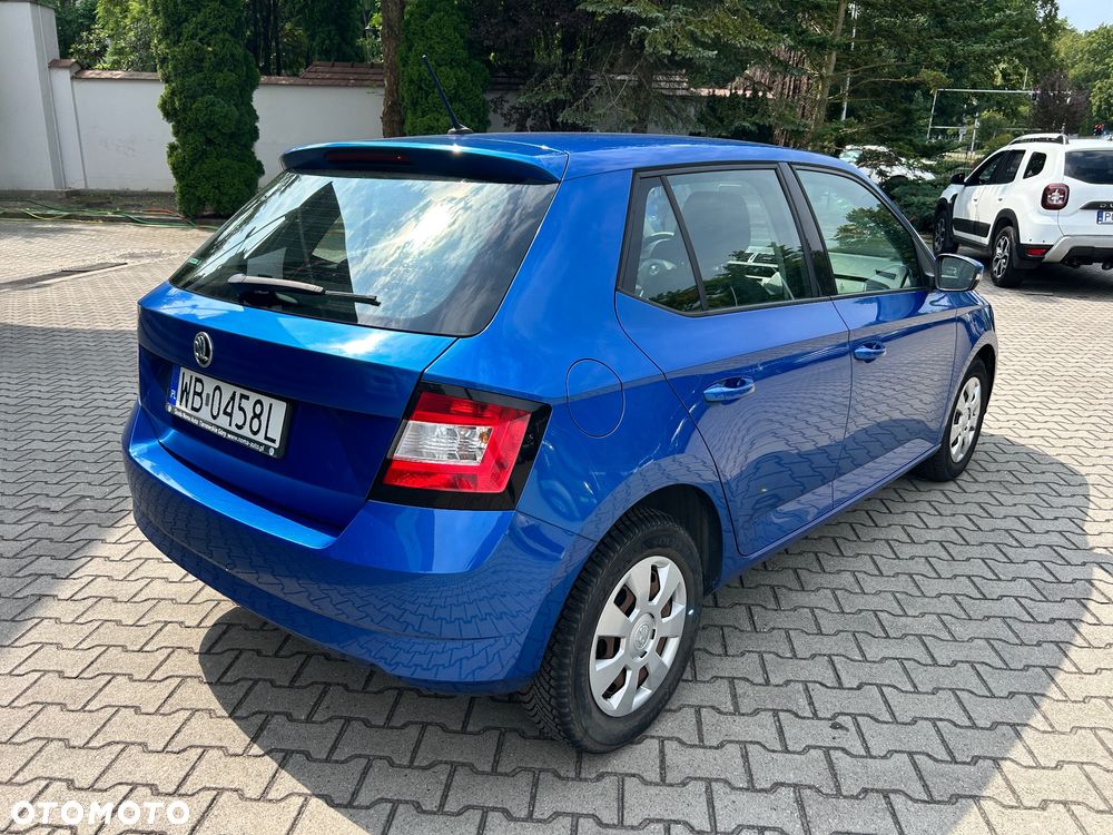 Skoda Fabia 1.2 TSI Active - 3