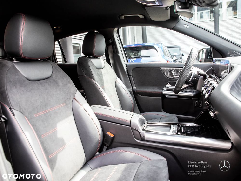 Mercedes-Benz GLA 250 e PHEV AMG Line 8G-DCT - 7