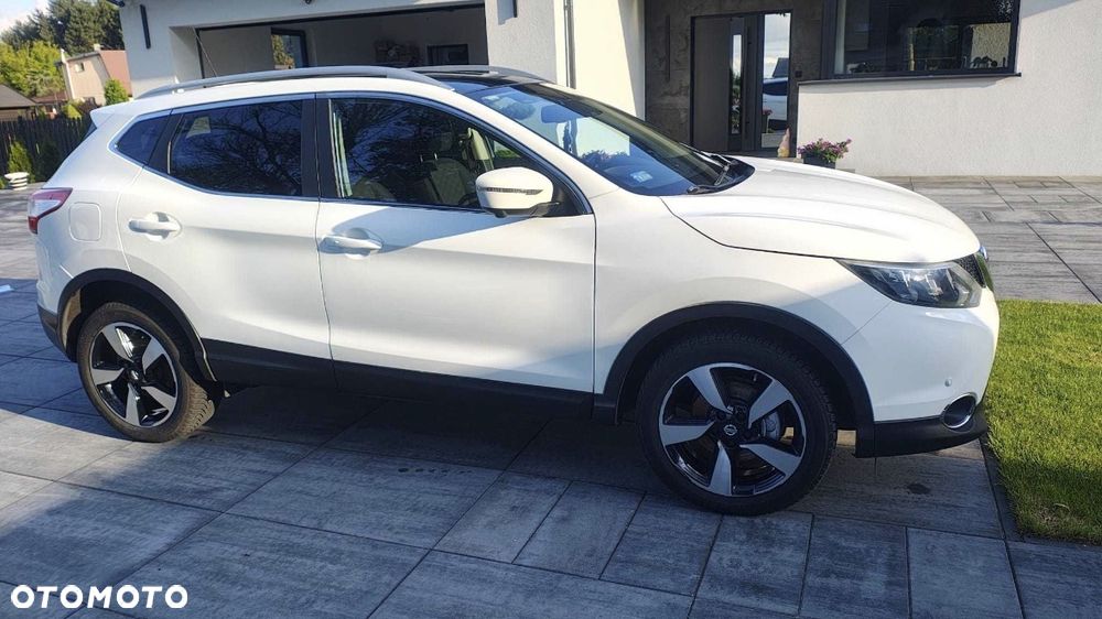Nissan Qashqai 1.6 dCi 4 x 4 DPF Start/Stop tekna - 3