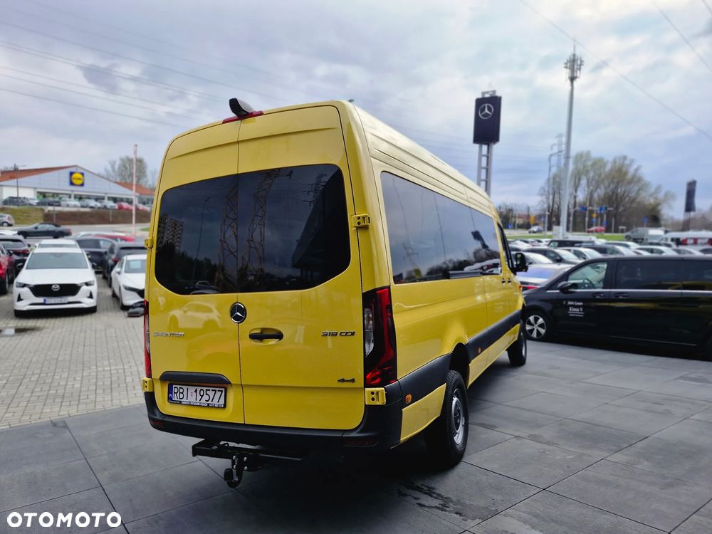 Mercedes-Benz Sprinter - 8