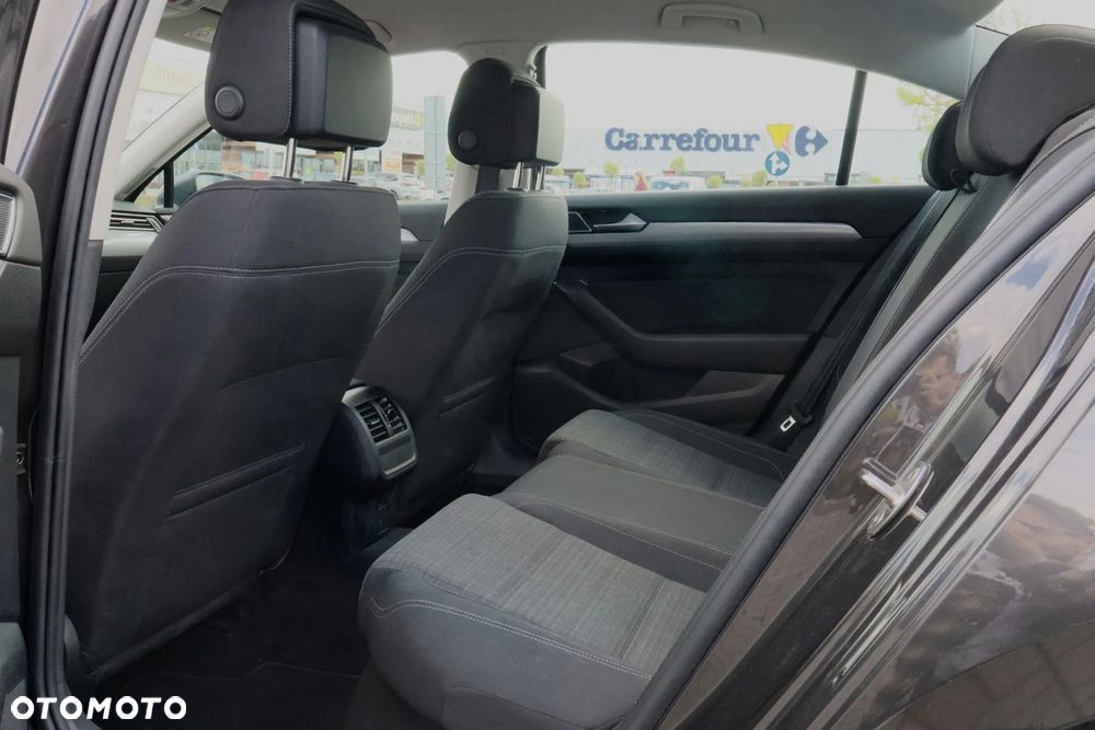 Volkswagen Passat 1.5 TSI EVO Business DSG - 21