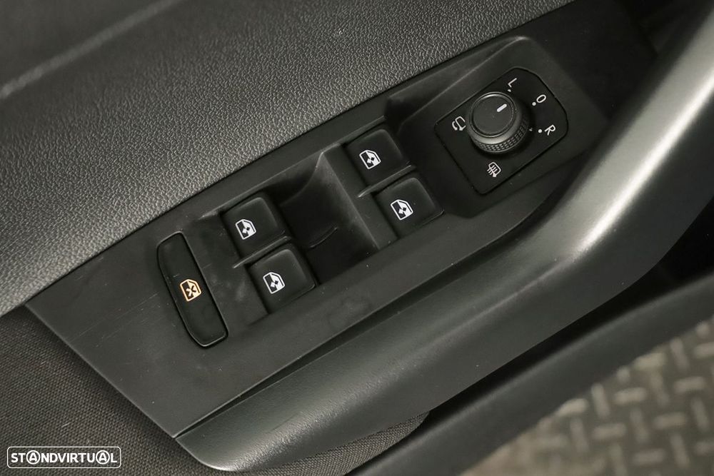 VW Taigo 1.0 TSI Urban - 18