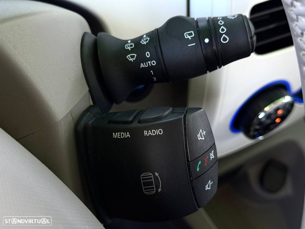 Renault Zoe (c/ Bateria) 22 kwh Intens - 17
