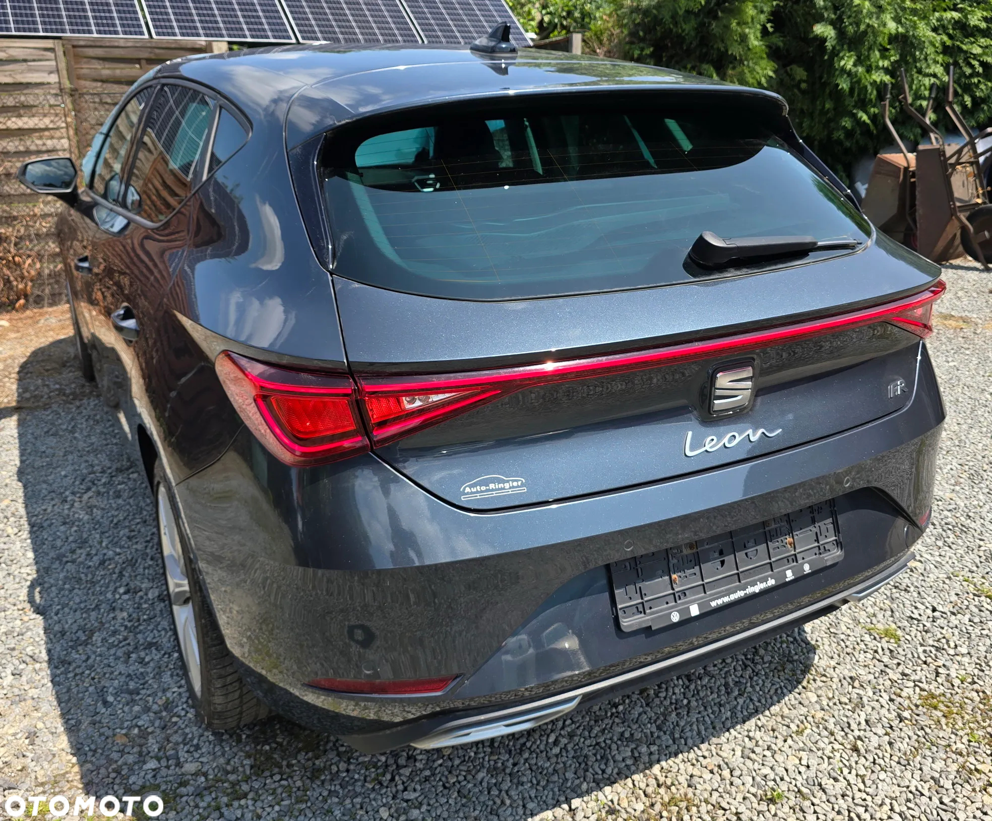 Seat Leon 1.5 eTSI OPF DSG FR - 11