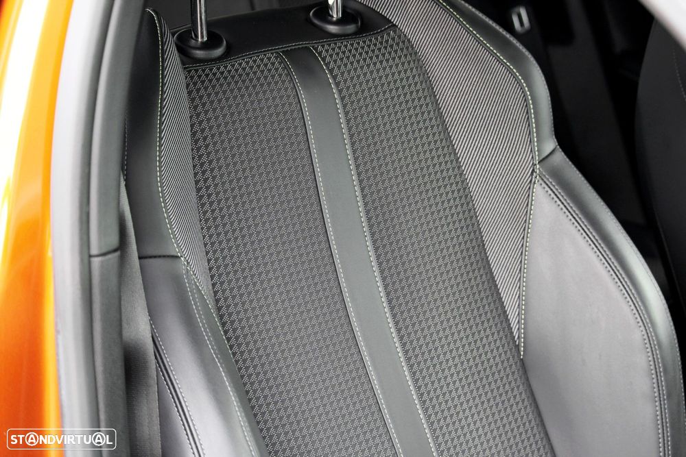Peugeot 2008 1.5 BlueHDi GT Pack EAT8 - 20