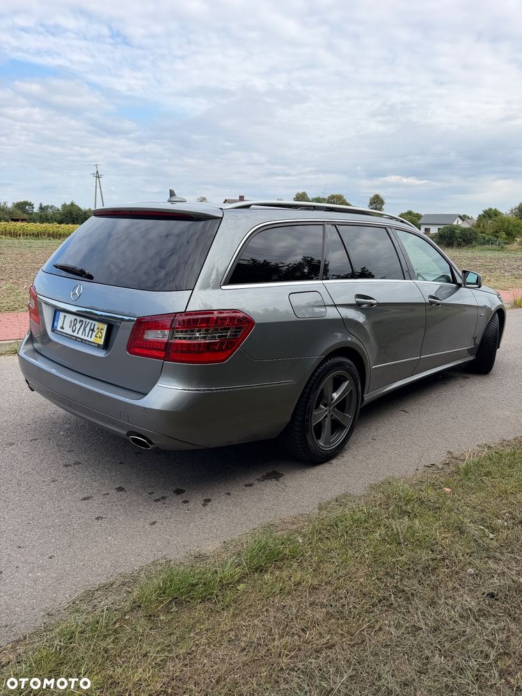 Mercedes-Benz Klasa E 350 CDI DPF 4Matic BlueEFFICIENCY 7G-TRONIC Elegance - 10