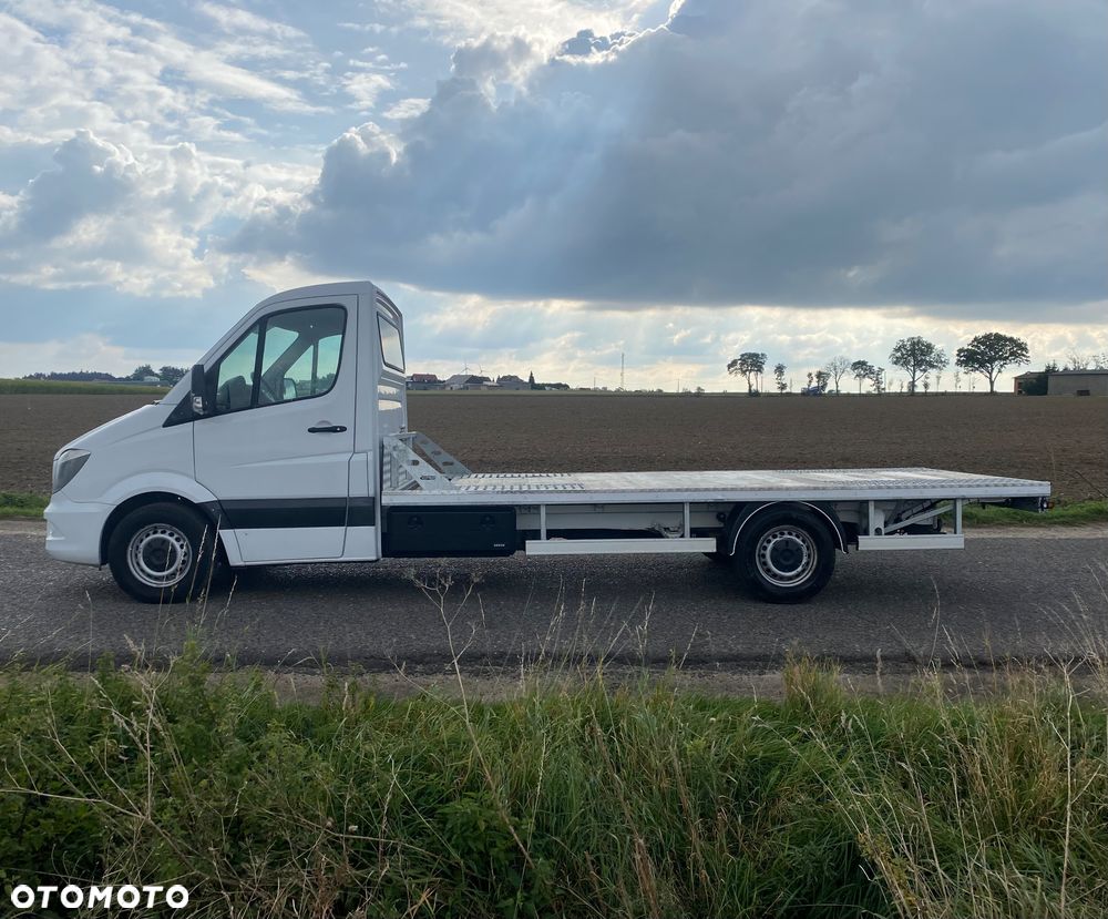 Mercedes-Benz Sprinter - 8
