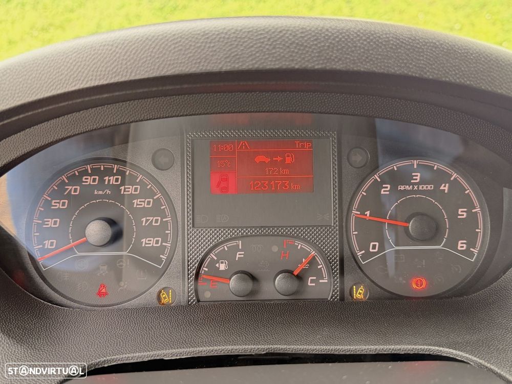 Citroën Jumper 2.2 BlueHDi 33 L2H2 - 25