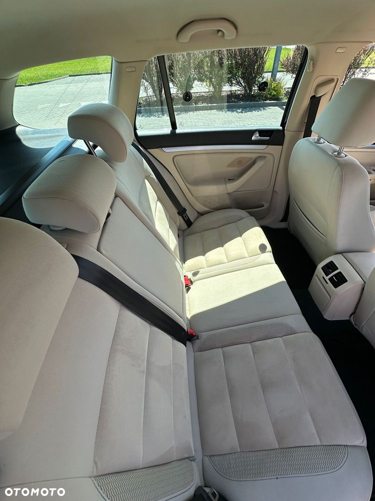 Volkswagen Golf 2.0 TDI Highline - 7