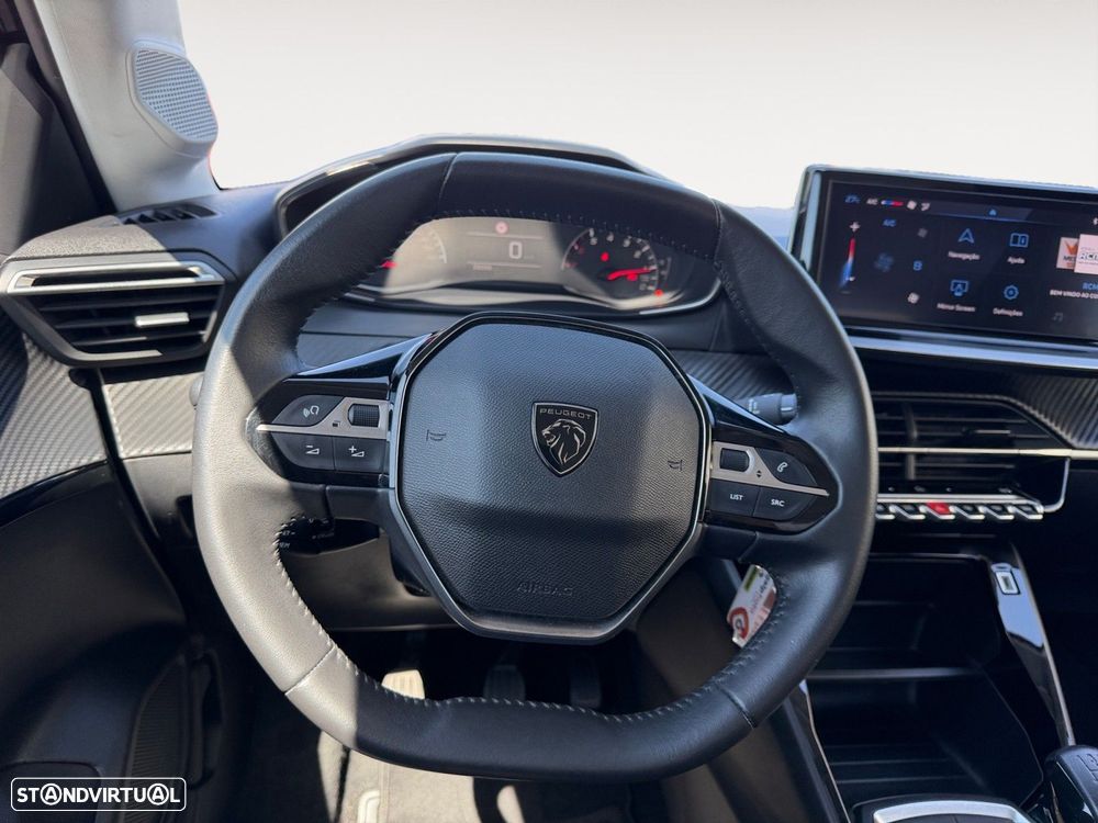 Peugeot 208 1.2 PureTech Active — fotografia 12