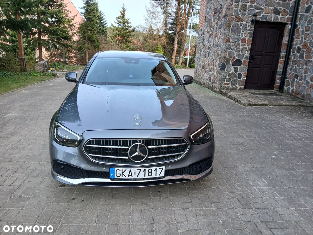 Mercedes-Benz Klasa E 220 d 4-Matic Exclusive - 24