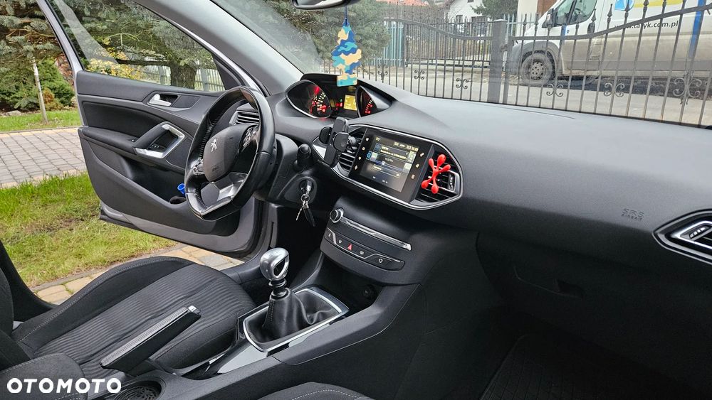 Peugeot 308 BlueHDi FAP 120 Stop & Start Allure - 14