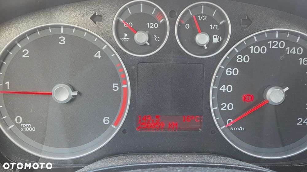 Ford Focus 1.8 TDCi Ambiente - 7