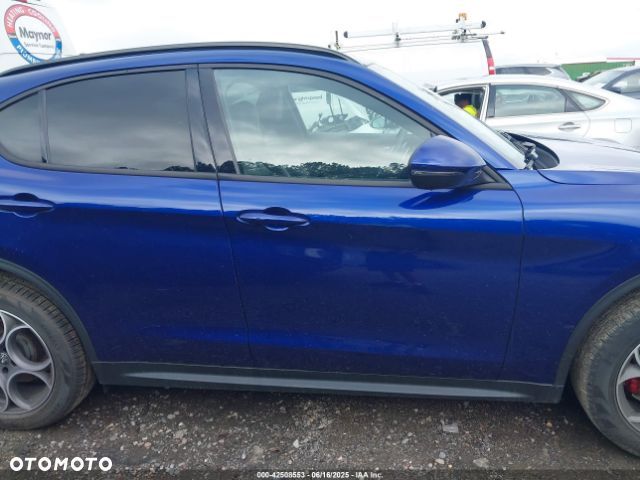 Alfa Romeo Stelvio - 5