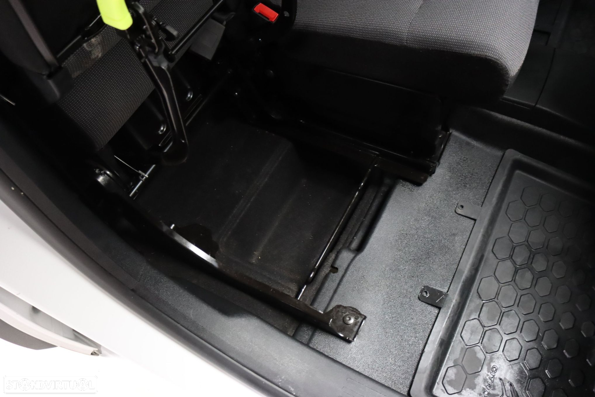 Citroën Berlingo 1.5 BlueHDi M Feel - 22
