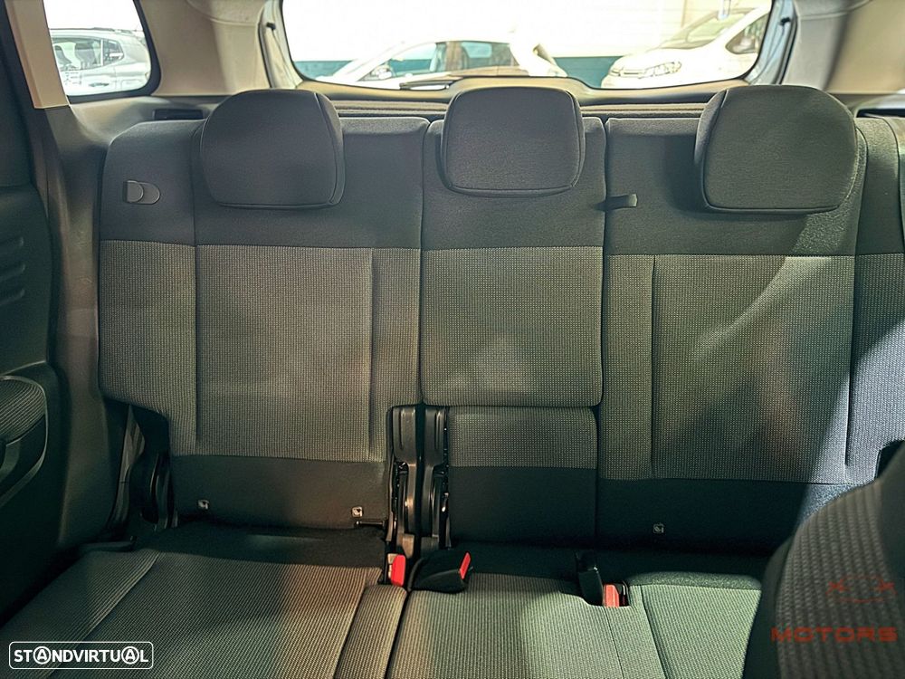 Citroën C3 Aircross 1.2 PureTech Shine EAT6 - 38