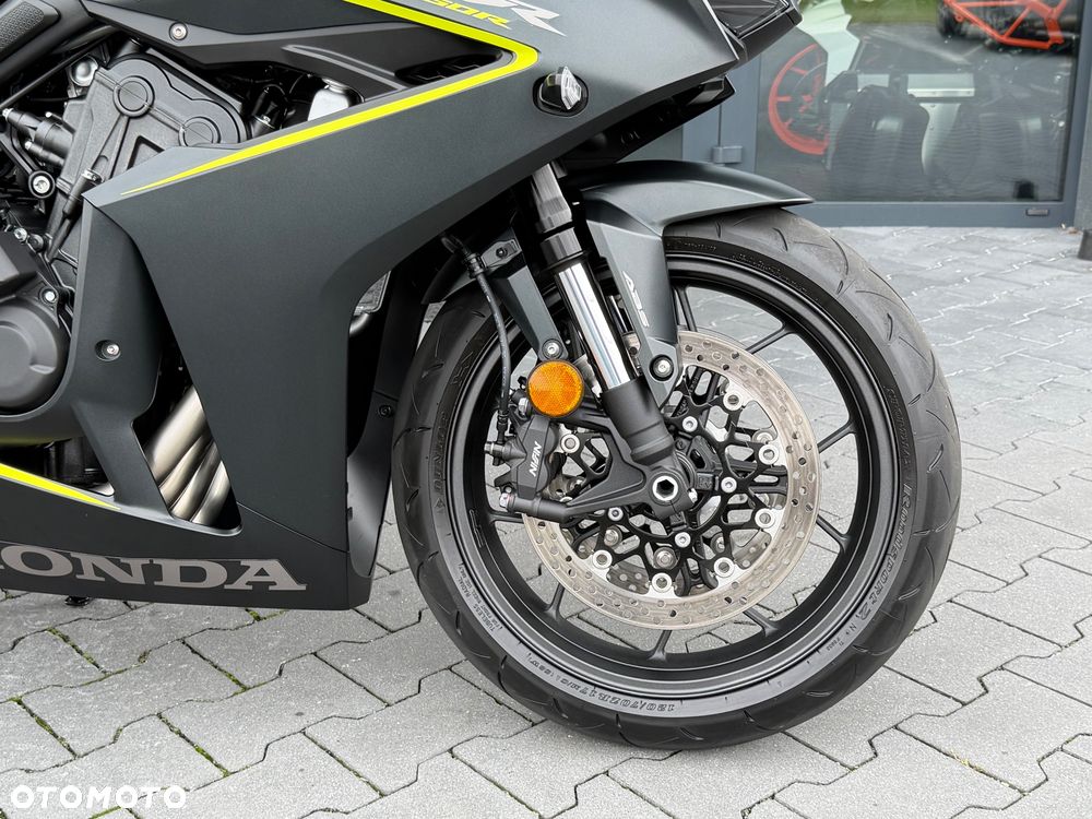 Honda CBR - 8