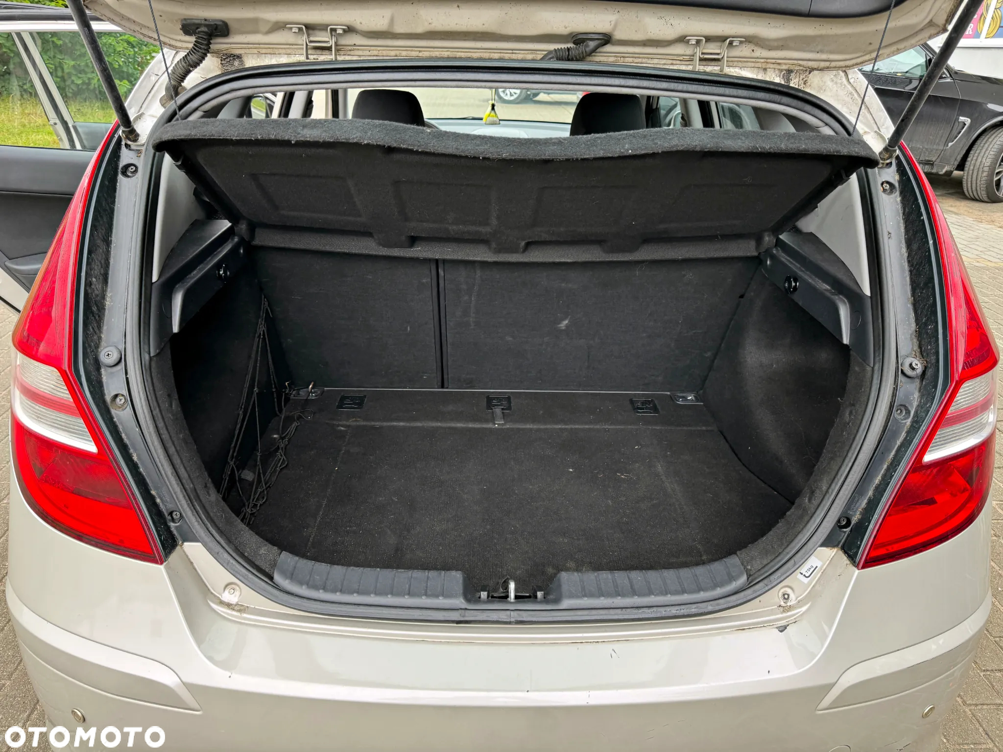 Hyundai i30 1.4 Classic + - 9