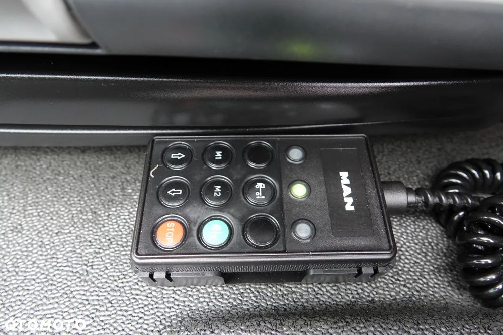 MAN MAN TGS 35.480 / 8x4 / HDS HIAB 288 EP-5 wysów : 12.7 M / SKRZYNIOWY - 7,4 M / UDŹWIG : 9400 KG / EURO 6 / STEROWANIE RADIOWE - 25