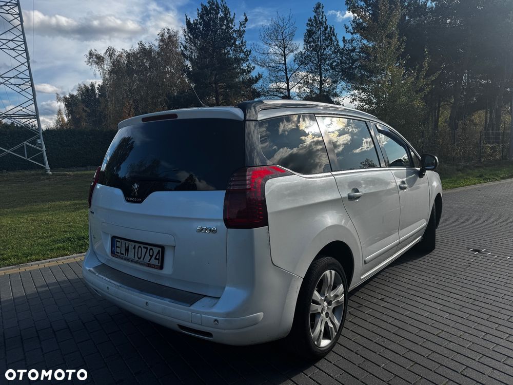 Peugeot 5008 1.6 BlueHDi Allure 7os - 9