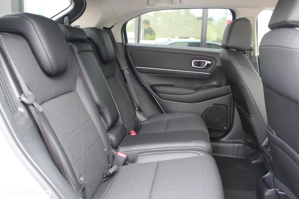Honda HR-V 1.5 i-MMD Advance CVT - 24