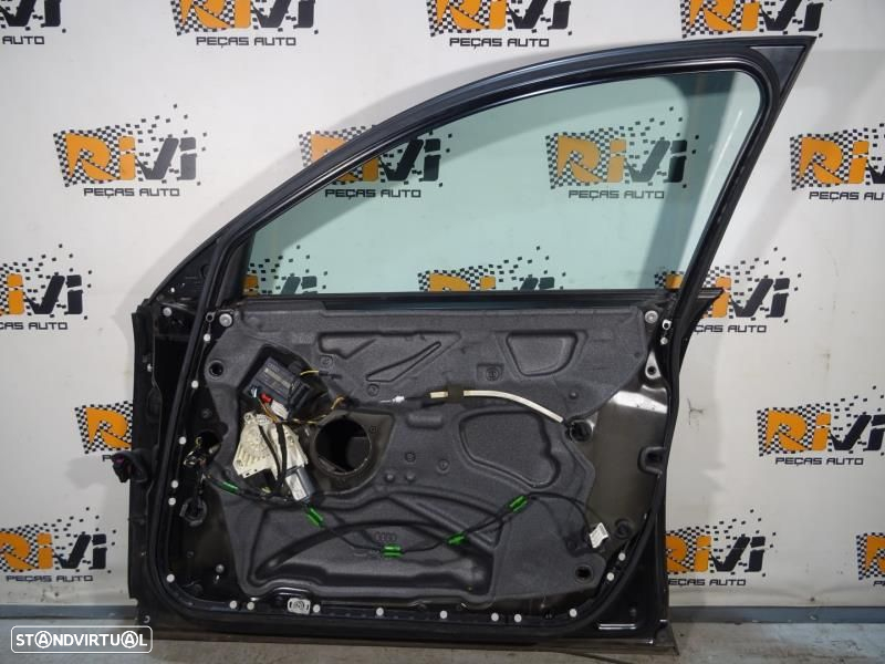 Porta Frente Direita Audi A6 (4F2, C6)  Porta Frontal Direita Audi A6 - 9