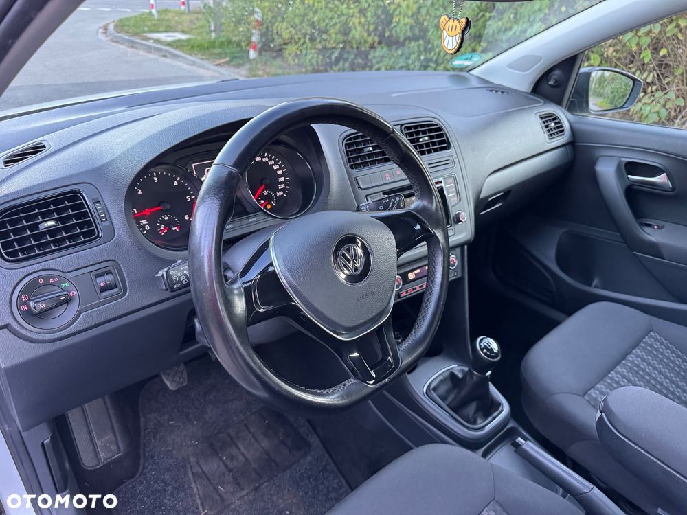 Volkswagen Polo - 16